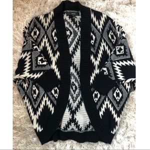 Forever 21 Aztec cardigan sweater wide sleeve